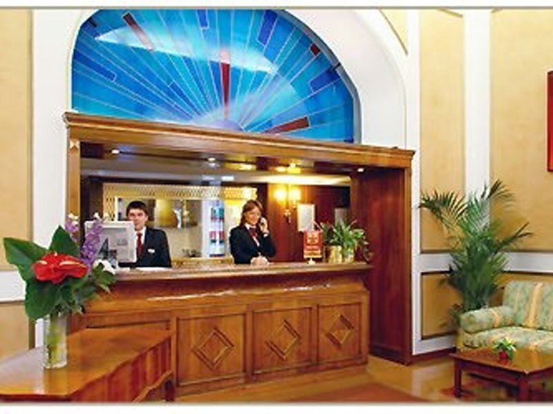 Oxford Hotell 4*